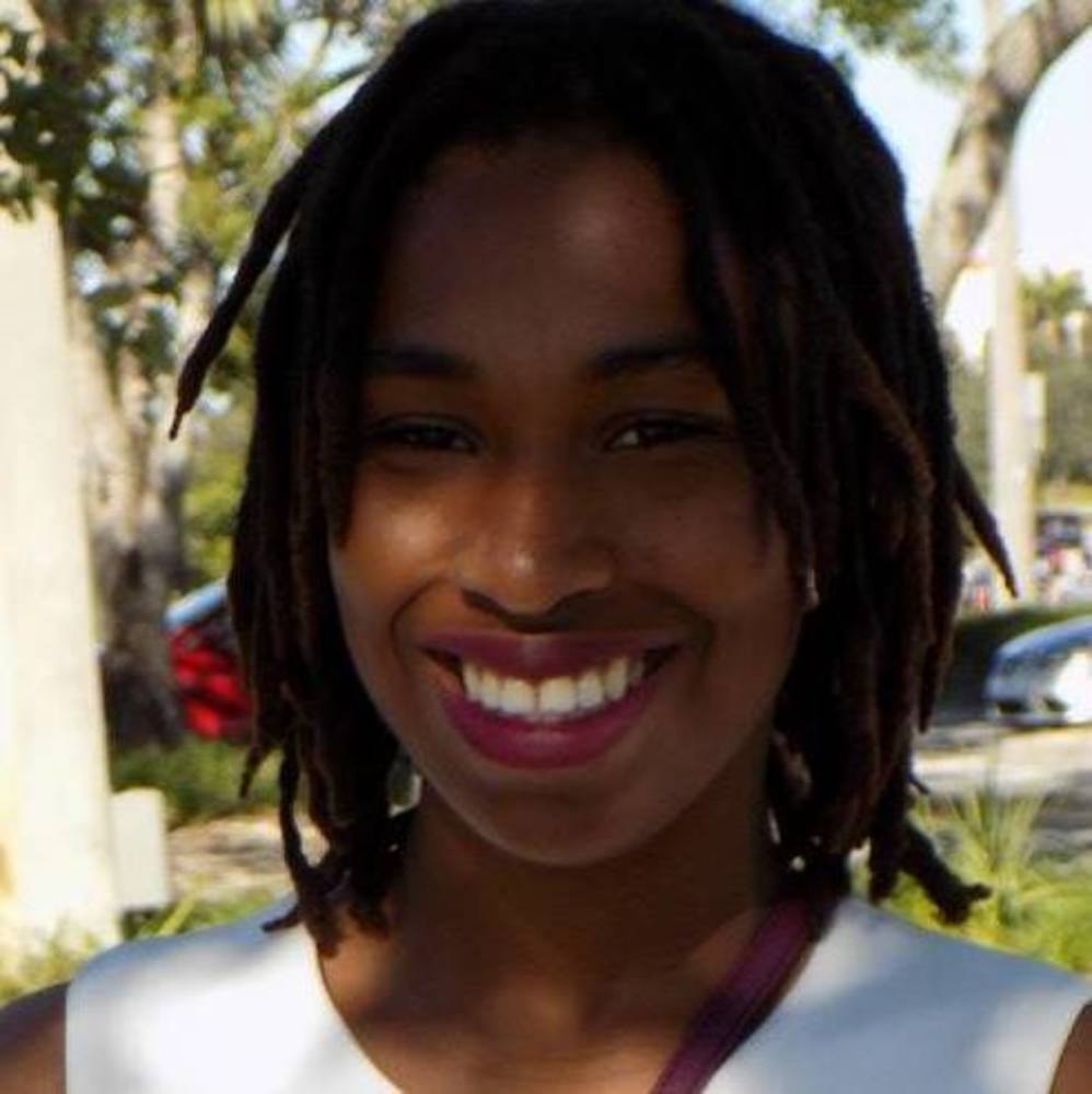 Meet your Posher, Nanie